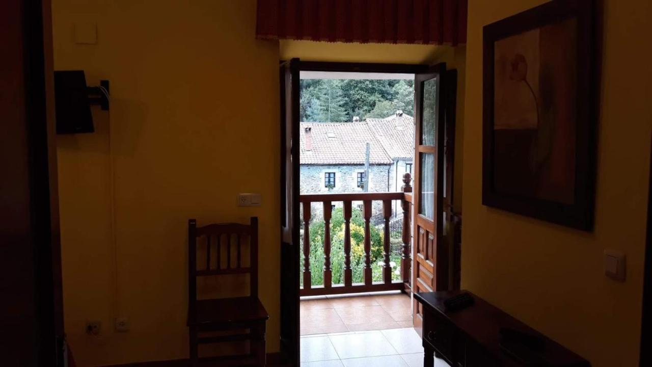 Meson El Pucheru Hotel Barcenaciones Ngoại thất bức ảnh