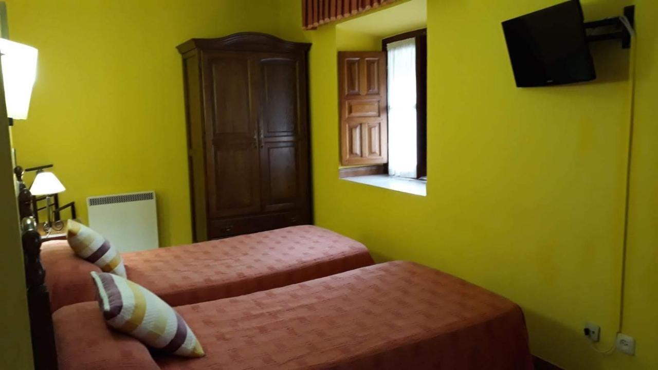Meson El Pucheru Hotel Barcenaciones Ngoại thất bức ảnh
